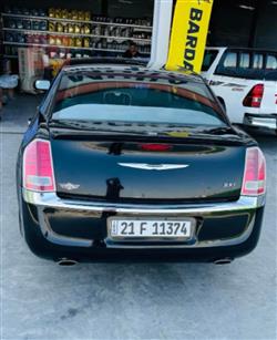 کرایسلەر 300